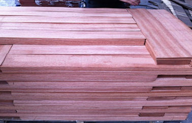 Tấm lát sàn bằng gỗ tự nhiên Sapele Veneer