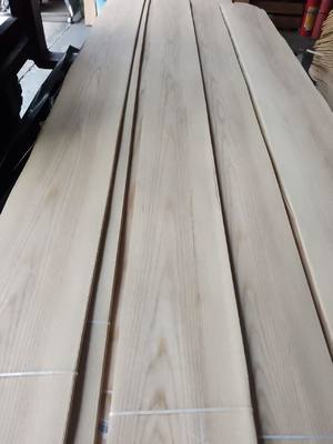 Top-Notch Ash Wood Veneer for TV Background Wall Door in 3-5 Star Hotel Furniture Standard