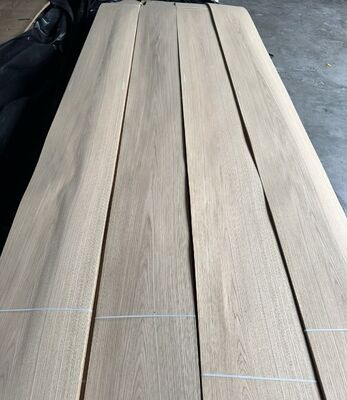 Bạch Oak Crown Cut Veneer Sheets với độ linh hoạt tốt và đến 2440mm chiều dài cho thiết kế nội thất thanh lịch