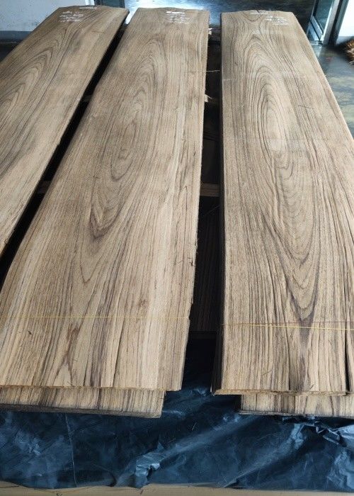 Bảng veneer cắt tự nhiên cắt đứt Burma Teak Quarter Cut và Crown Cut Veneer For Plywood