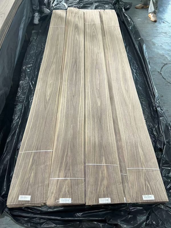 Chất lượng cao Hoa Kỳ Walnut Crown Cut / đơn giản cắt veneer cho trang trí khách sạn